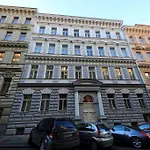 Manesova Apartment